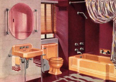 Salle de bain « Stanmark » — appareils Fawn, la couleur la plus récente du catalogue, sur dubonnet (American Standard, 1940)