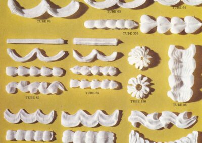 Coquilles, courbes et festons, tubes 62 à 353